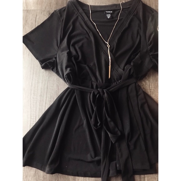 Torrid Black Top - Picture 4 of 5